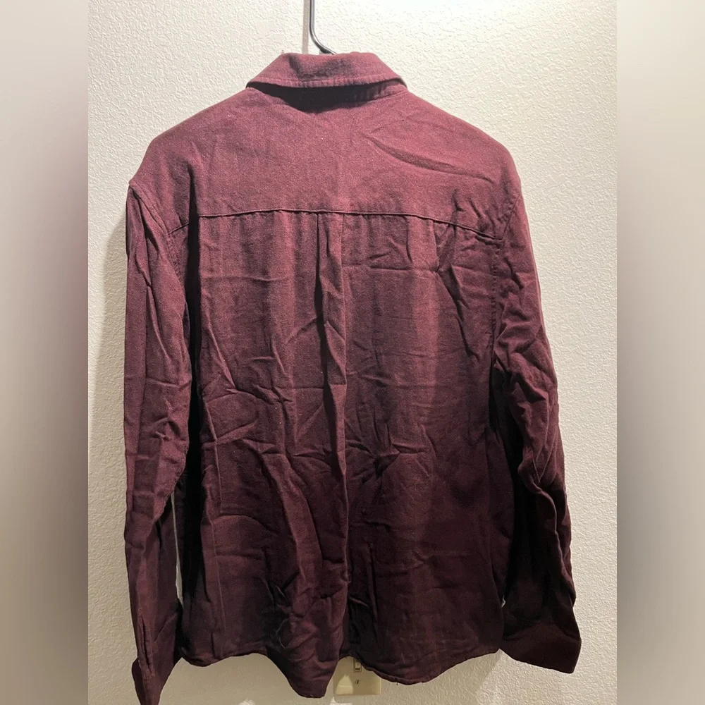 Last Chance🕑| Valor Collective | Button Down Shirt | xl - Picture 2 of 4